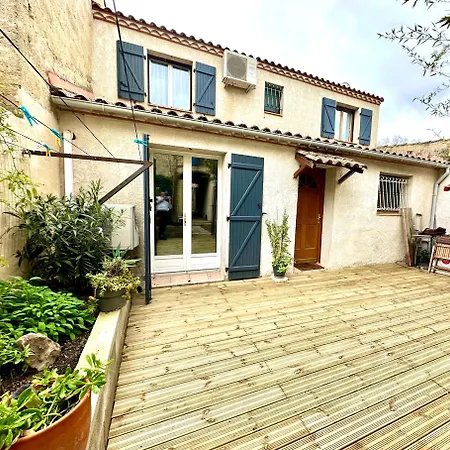 Holiday home La Taurelle, Maison T3 Climatisee Avec Terrasse Au Coeur De