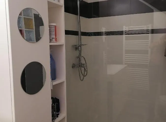 La Taurelle, Maison T3 Climatisee Avec Terrasse Au Coeur De Holiday home
