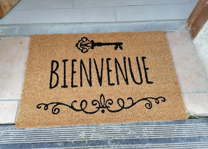 La Taurelle, Maison T3 Climatisee Avec Terrasse Au Coeur De Holiday home *
